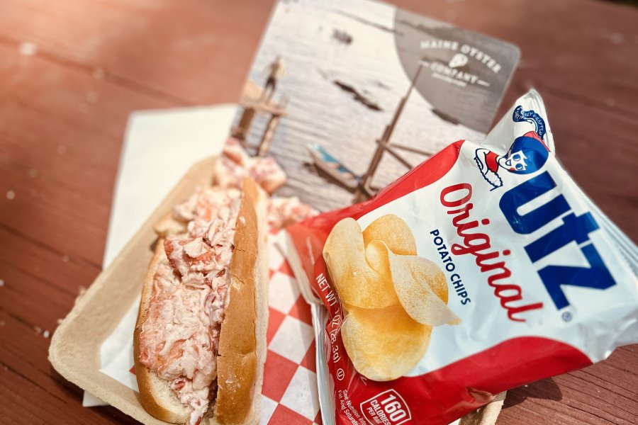 Model shots of lobster box!